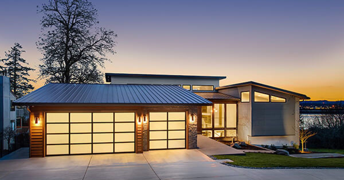 How to Protect Your Garage Door From the Rain