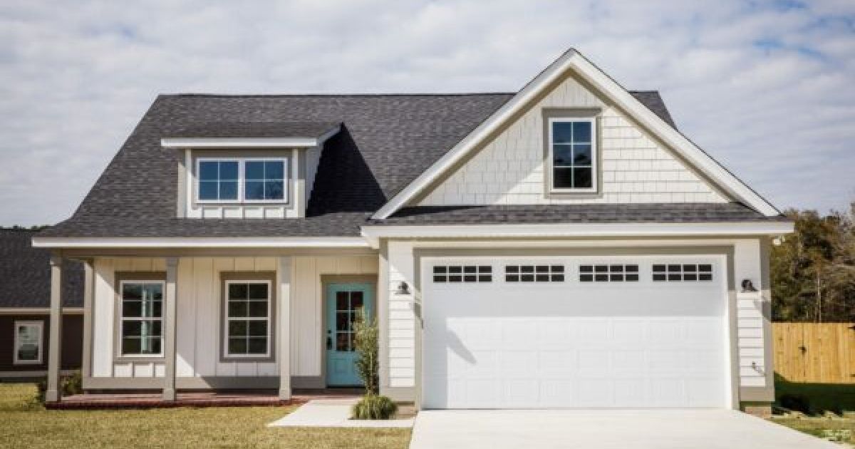 What’s the Lifespan of a Typical Garage Door?